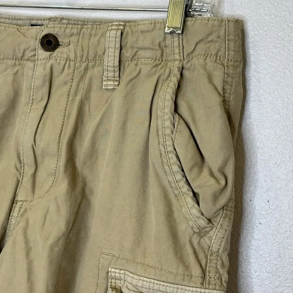 American Eagle Classic Cargo Shorts Mens‎ Size 31 Khaki Tan Distressed Raw Hem